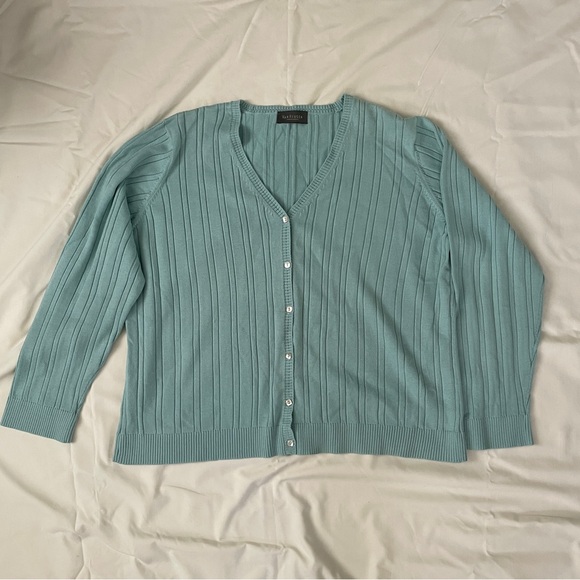 Van Heusen Blue Women’s Button Up Sweater - Picture 1 of 3
